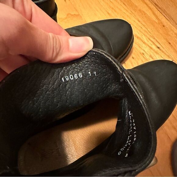 Frye Veronica Strap Zip Short Boot Black Leather with Buckle SZ 7 US - Picture 7 of 12